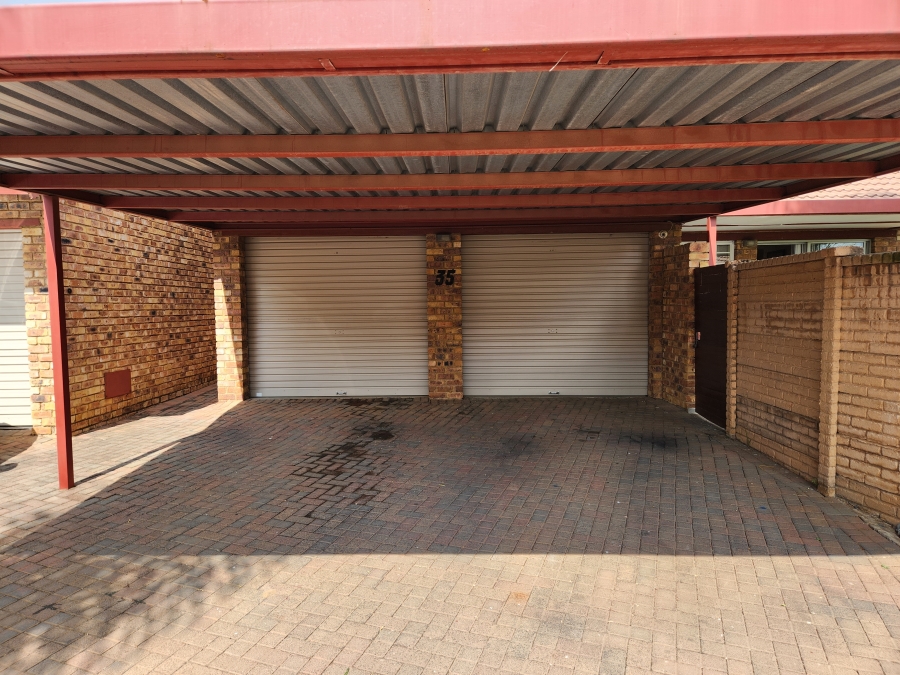 3 Bedroom Property for Sale in Equestria Gauteng