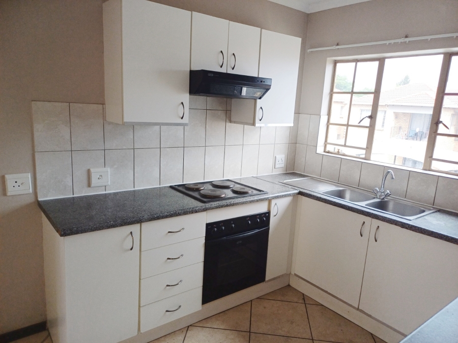 2 Bedroom Property for Sale in Sylviavale Gauteng