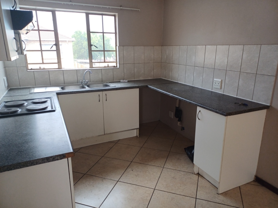 2 Bedroom Property for Sale in Sylviavale Gauteng