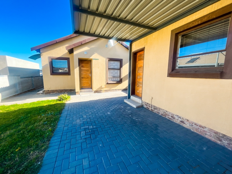 3 Bedroom Property for Sale in Kosmosdal Gauteng