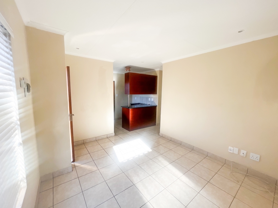 3 Bedroom Property for Sale in Kosmosdal Gauteng