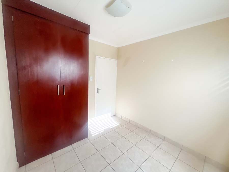 3 Bedroom Property for Sale in Kosmosdal Gauteng