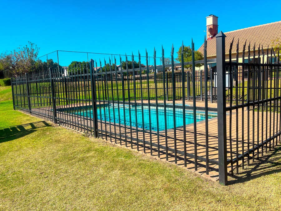 3 Bedroom Property for Sale in Kosmosdal Gauteng