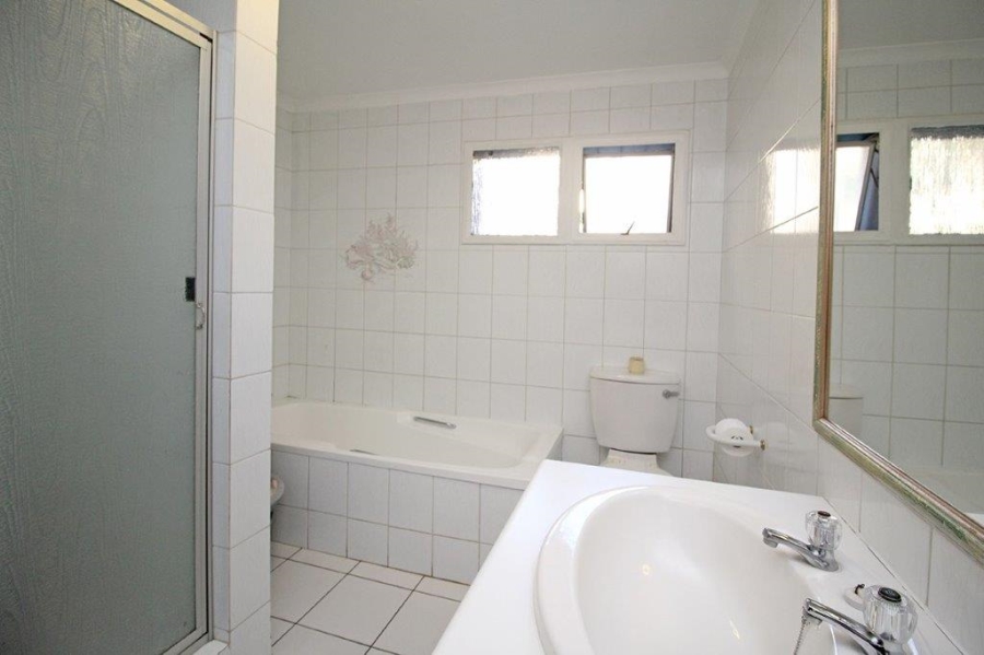 3 Bedroom Property for Sale in Dowerglen Ext 5 Gauteng