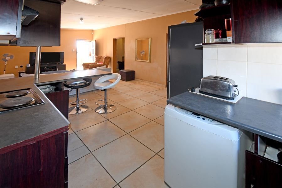 6 Bedroom Property for Sale in Cosmo City Gauteng