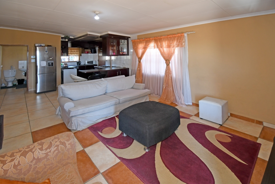 6 Bedroom Property for Sale in Cosmo City Gauteng