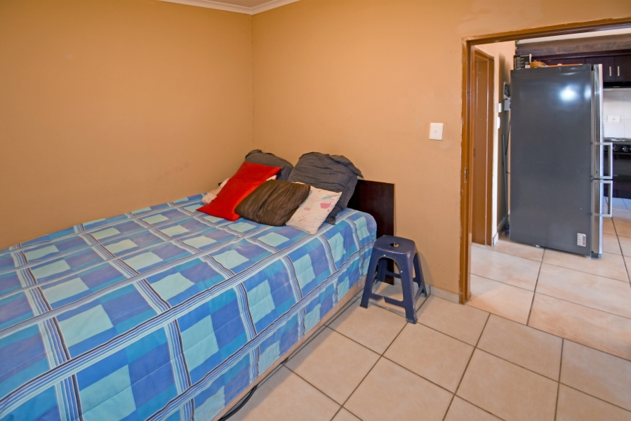 6 Bedroom Property for Sale in Cosmo City Gauteng