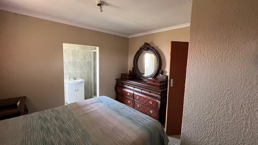 3 Bedroom Property for Sale in Delmore Park Gauteng