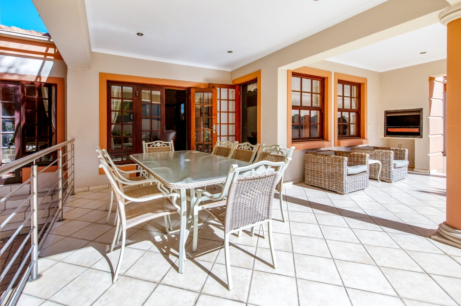 4 Bedroom Property for Sale in Willaway Gauteng