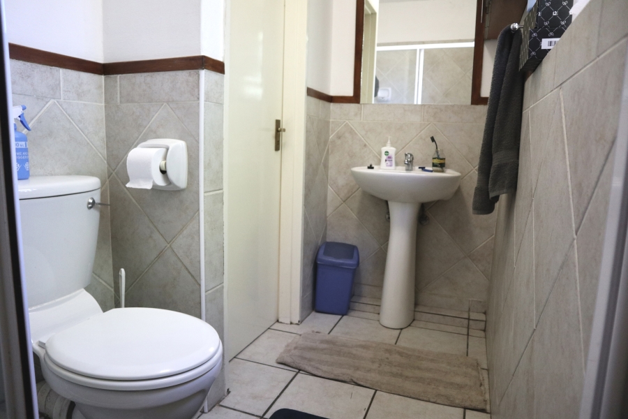 1 Bedroom Property for Sale in Pineslopes Gauteng