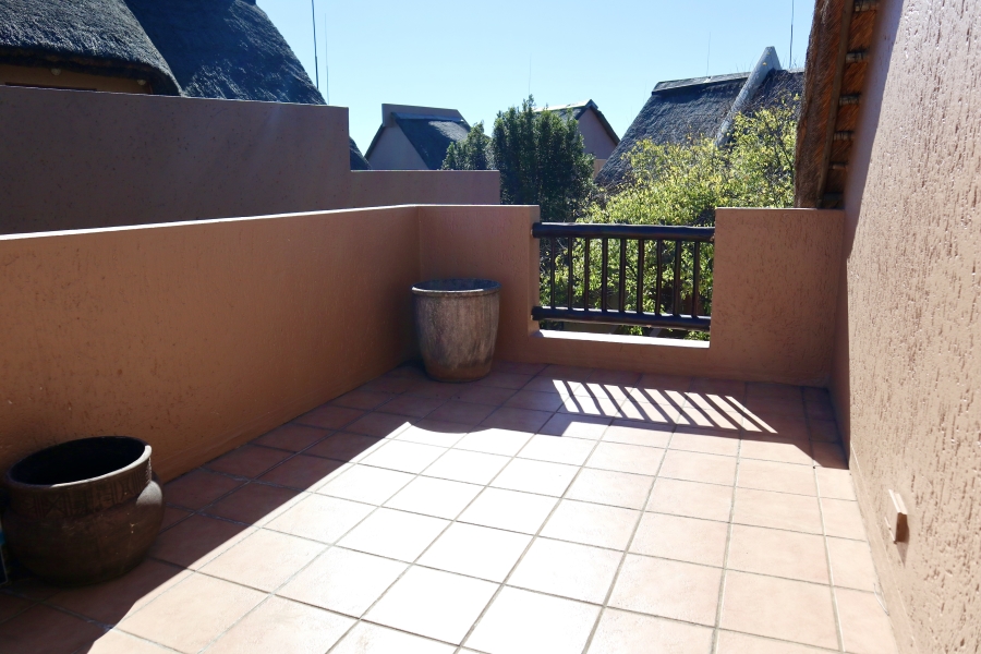 1 Bedroom Property for Sale in Pineslopes Gauteng