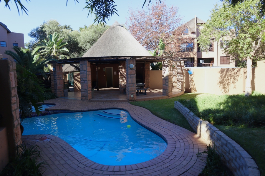 1 Bedroom Property for Sale in Pineslopes Gauteng