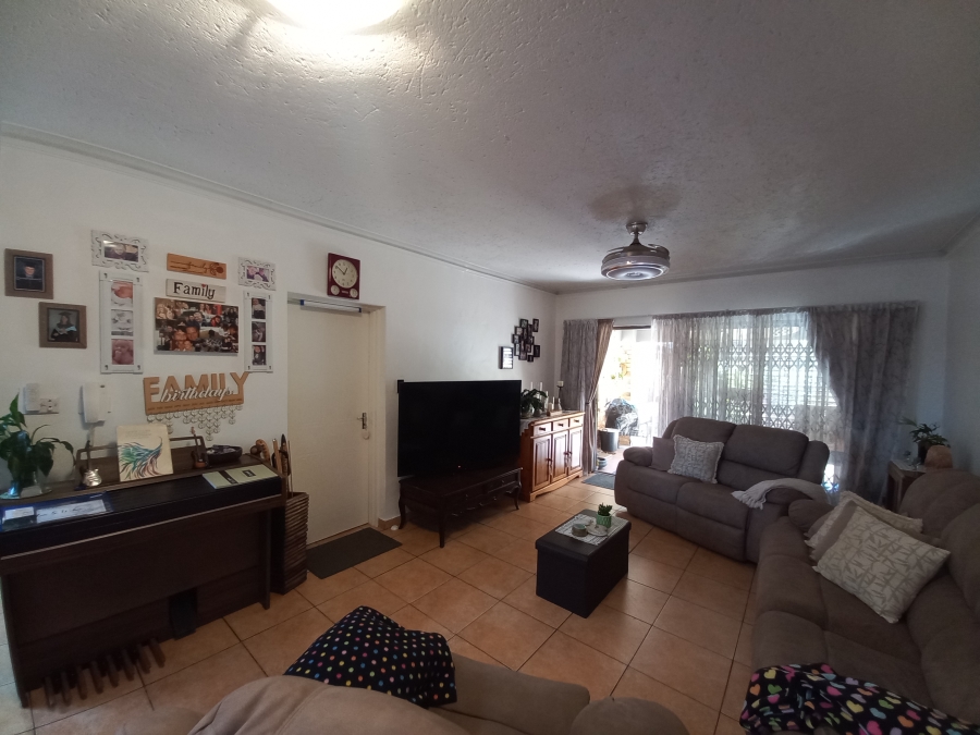 2 Bedroom Property for Sale in Sonneveld Gauteng