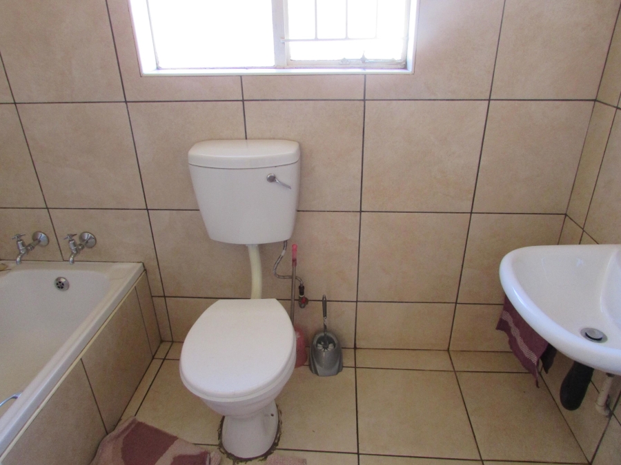 3 Bedroom Property for Sale in Westonaria Gauteng