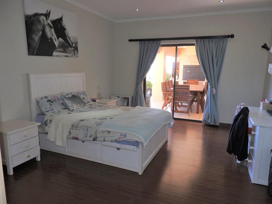 6 Bedroom Property for Sale in Heuningklip Gauteng
