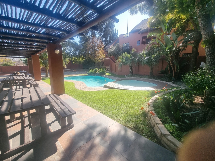 1 Bedroom Property for Sale in Sunninghill Gauteng