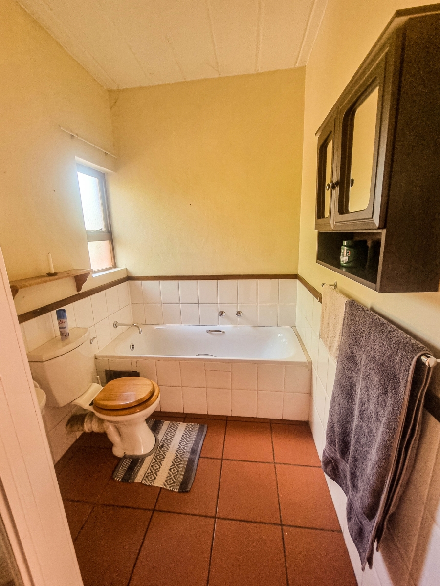 1 Bedroom Property for Sale in Sunninghill Gauteng