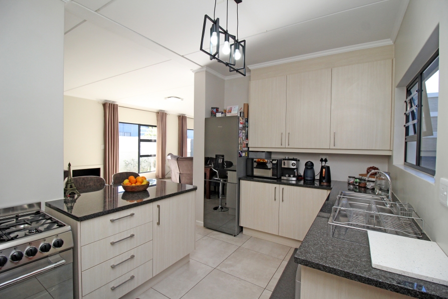 To Let 3 Bedroom Property for Rent in Blackheath Gauteng