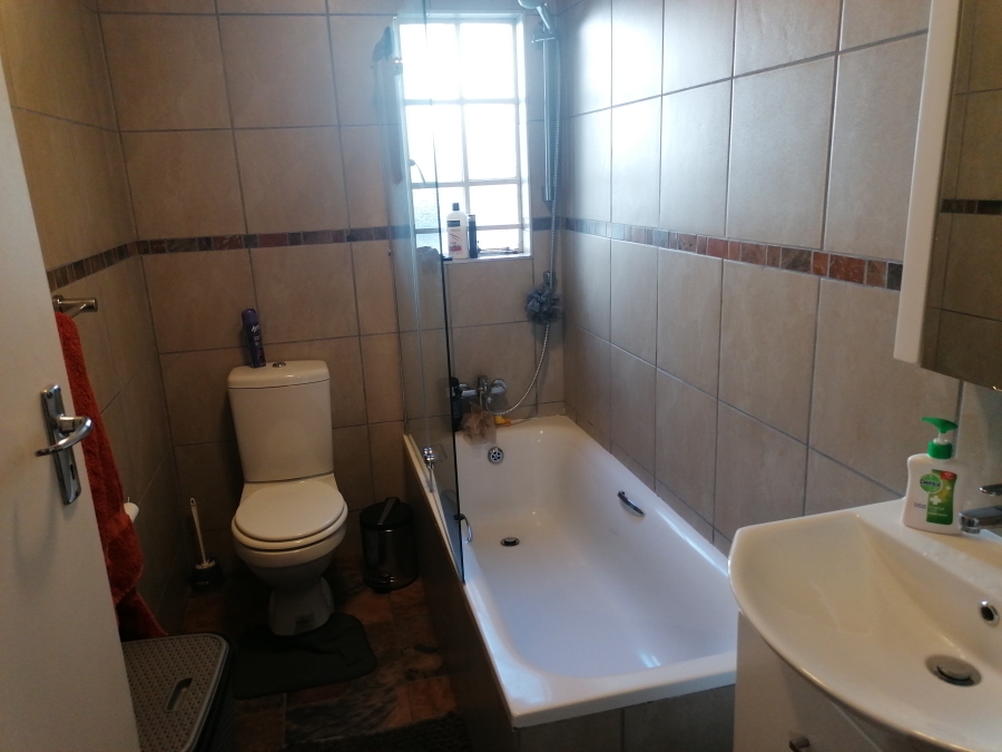 2 Bedroom Property for Sale in Eden Glen Gauteng