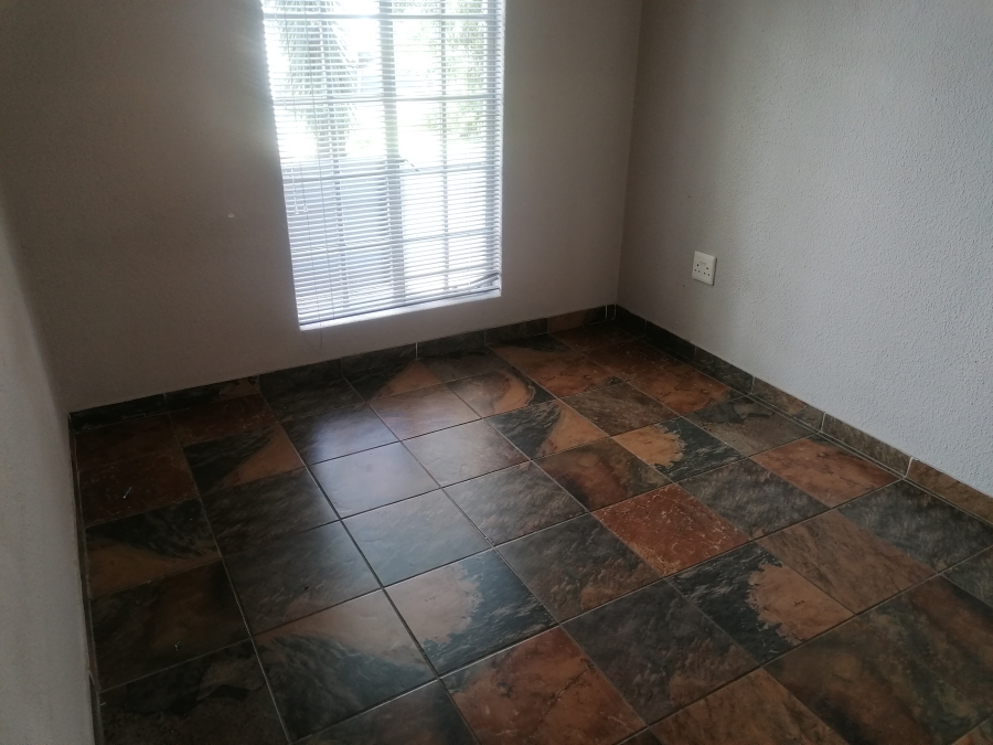 2 Bedroom Property for Sale in Eden Glen Gauteng