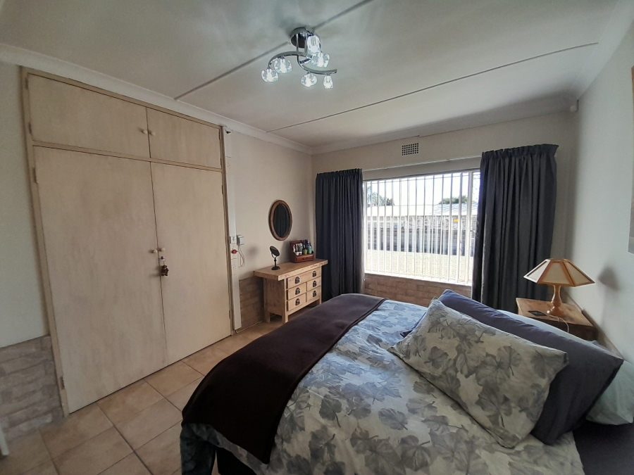 3 Bedroom Property for Sale in Edenvale Central Gauteng