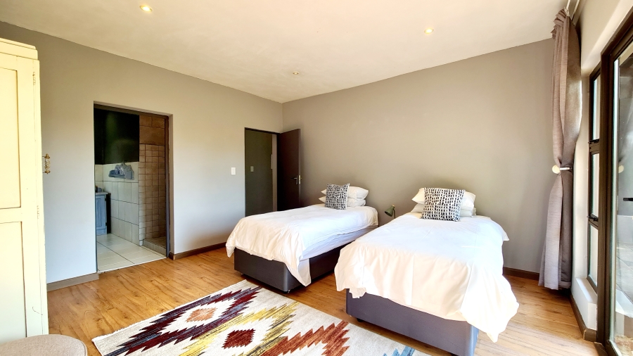 6 Bedroom Property for Sale in Leeuwfontein Gauteng