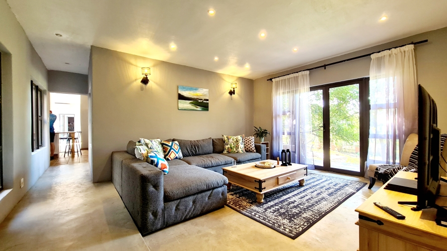 6 Bedroom Property for Sale in Leeuwfontein Gauteng