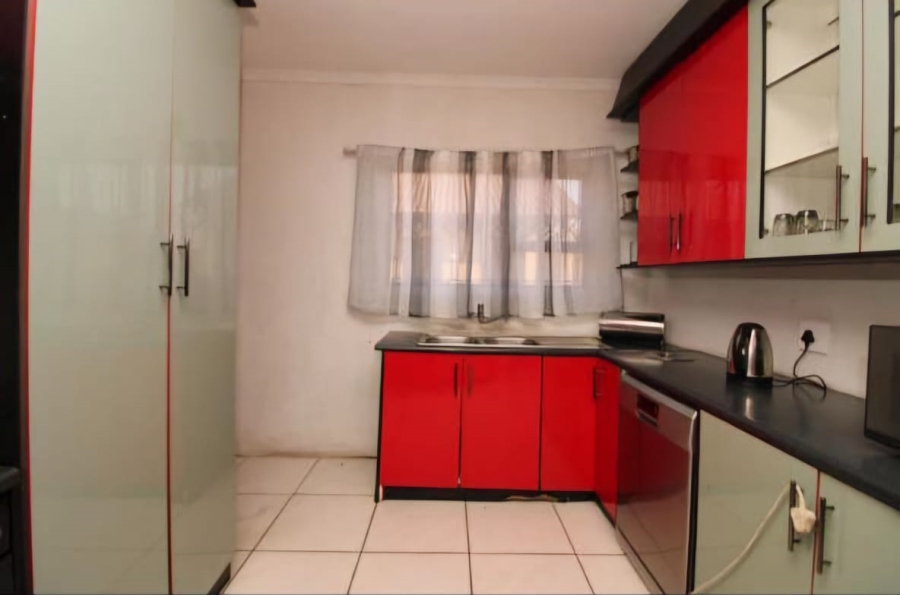 3 Bedroom Property for Sale in Golden Gardens Gauteng