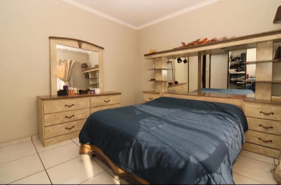 3 Bedroom Property for Sale in Golden Gardens Gauteng