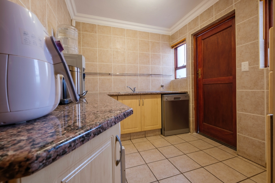 3 Bedroom Property for Sale in Wapadrand Gauteng