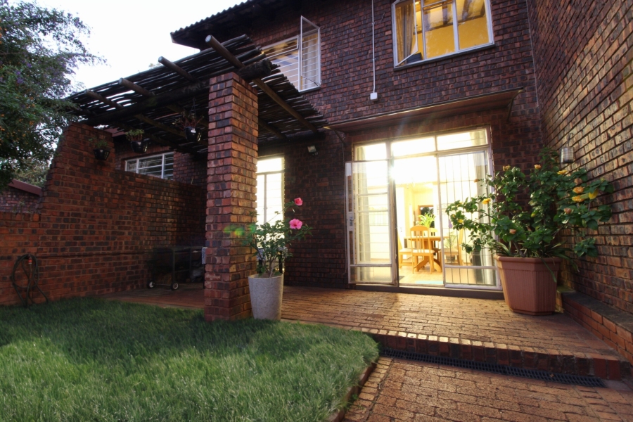 3 Bedroom Property for Sale in Brummeria Gauteng