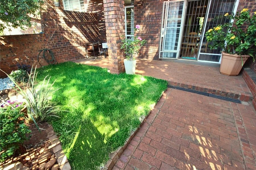 3 Bedroom Property for Sale in Brummeria Gauteng