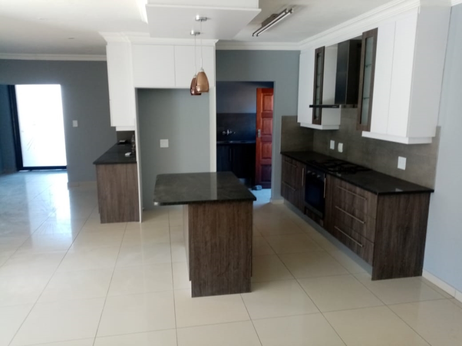 4 Bedroom Property for Sale in Zambezi Manor Lifestyle Estate Gauteng