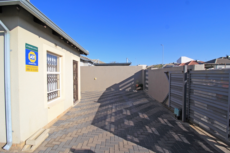 3 Bedroom Property for Sale in Riverside View Gauteng