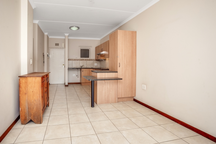 1 Bedroom Property for Sale in Douglasdale Gauteng