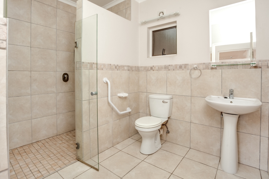 1 Bedroom Property for Sale in Douglasdale Gauteng