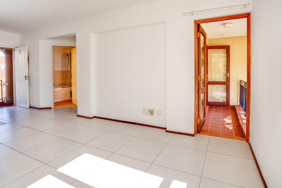 1 Bedroom Property for Sale in Bryanston Gauteng