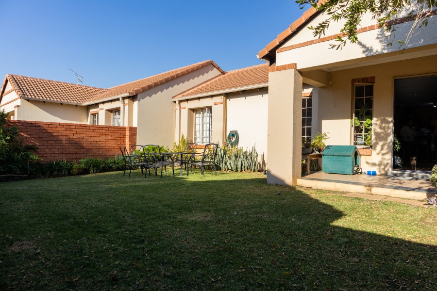 2 Bedroom Property for Sale in Equestria Gauteng