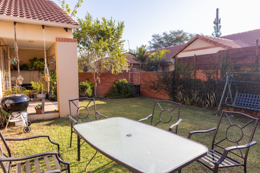 2 Bedroom Property for Sale in Equestria Gauteng