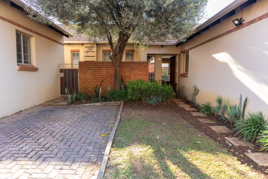 2 Bedroom Property for Sale in Equestria Gauteng