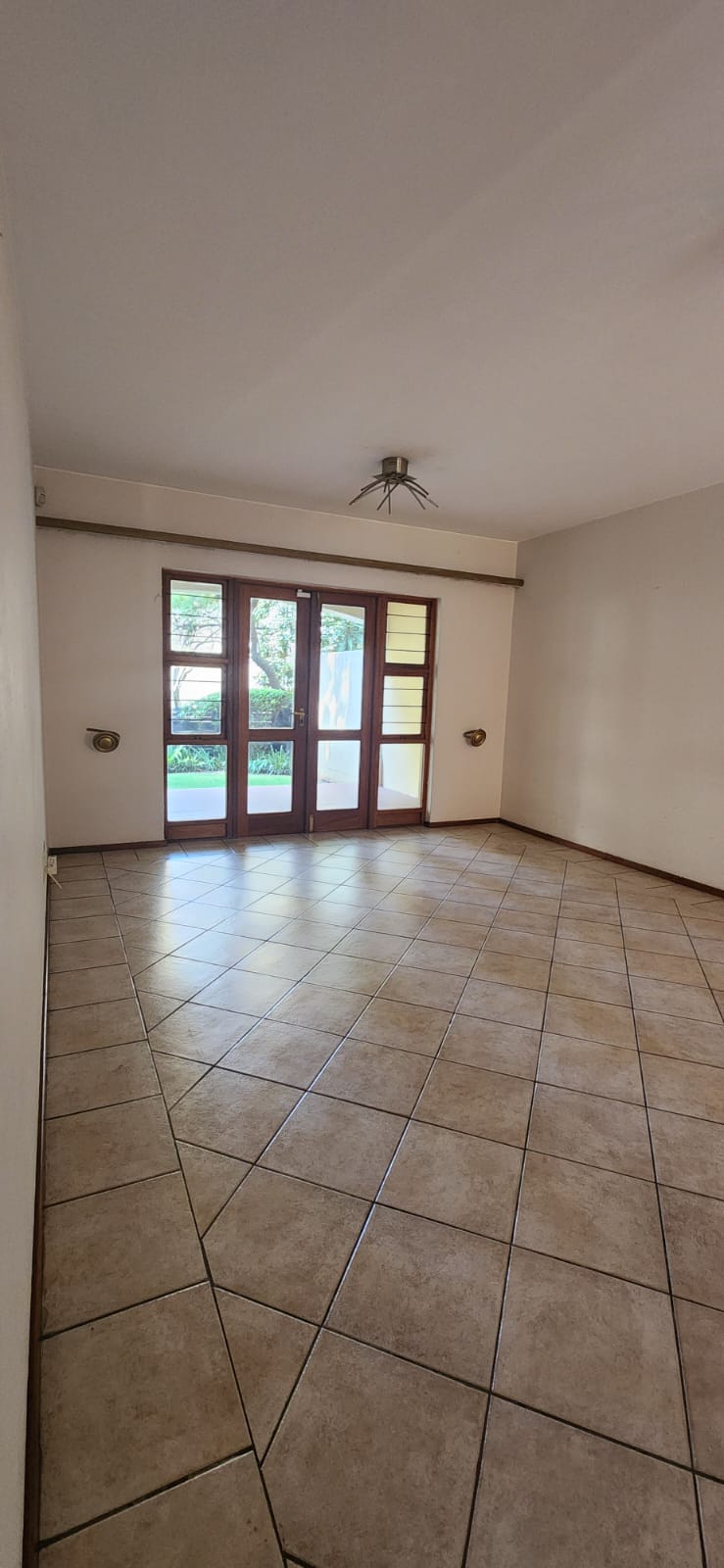 2 Bedroom Property for Sale in Sunninghill Gauteng