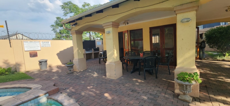 2 Bedroom Property for Sale in Sunninghill Gauteng