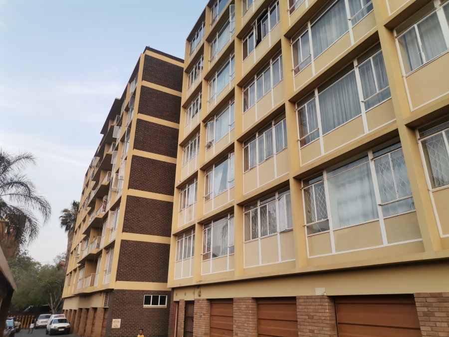 2 Bedroom Property for Sale in Sunnyside Gauteng