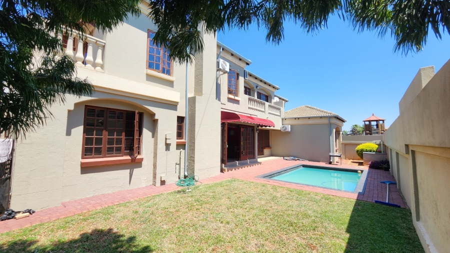 3 Bedroom Property for Sale in Rose Acres Estate Gauteng