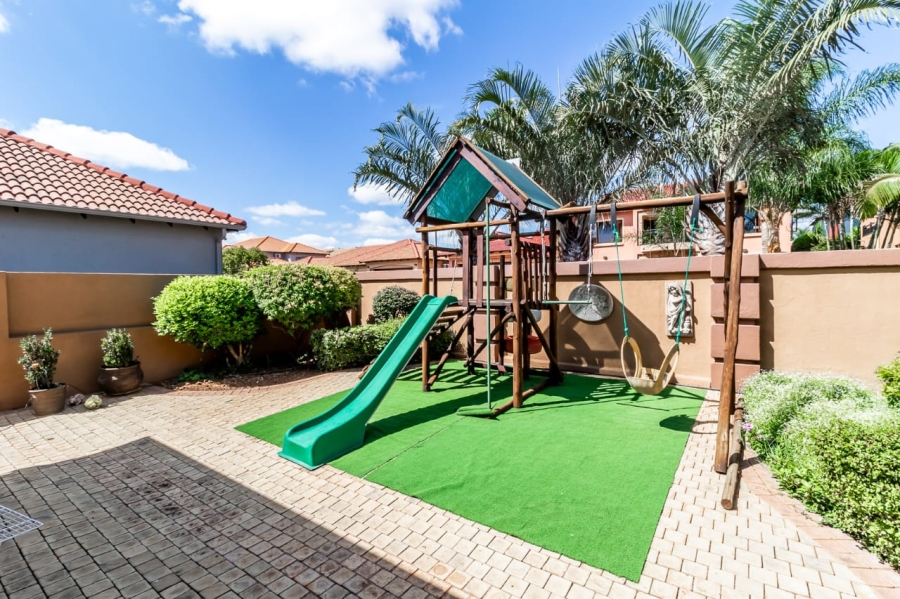 3 Bedroom Property for Sale in Rose Acres Estate Gauteng