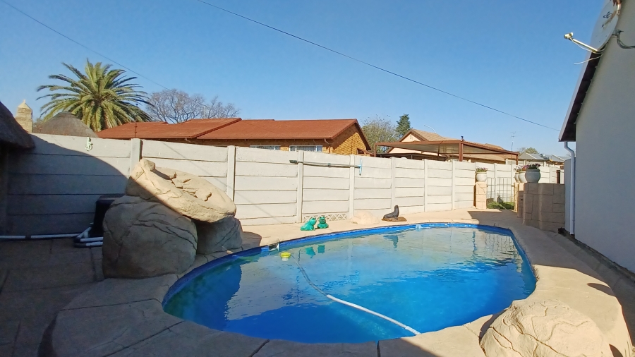 4 Bedroom Property for Sale in Brakpan North Gauteng