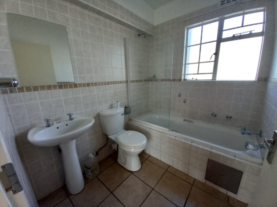 2 Bedroom Property for Sale in Brentwood Park Gauteng