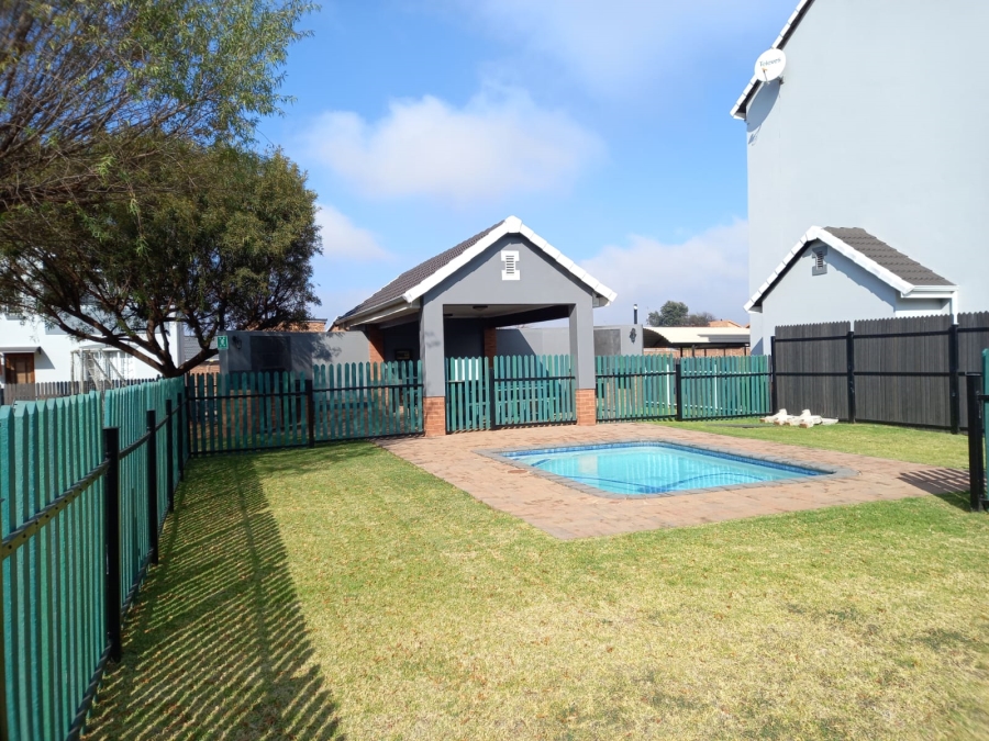 2 Bedroom Property for Sale in Brentwood Park Gauteng