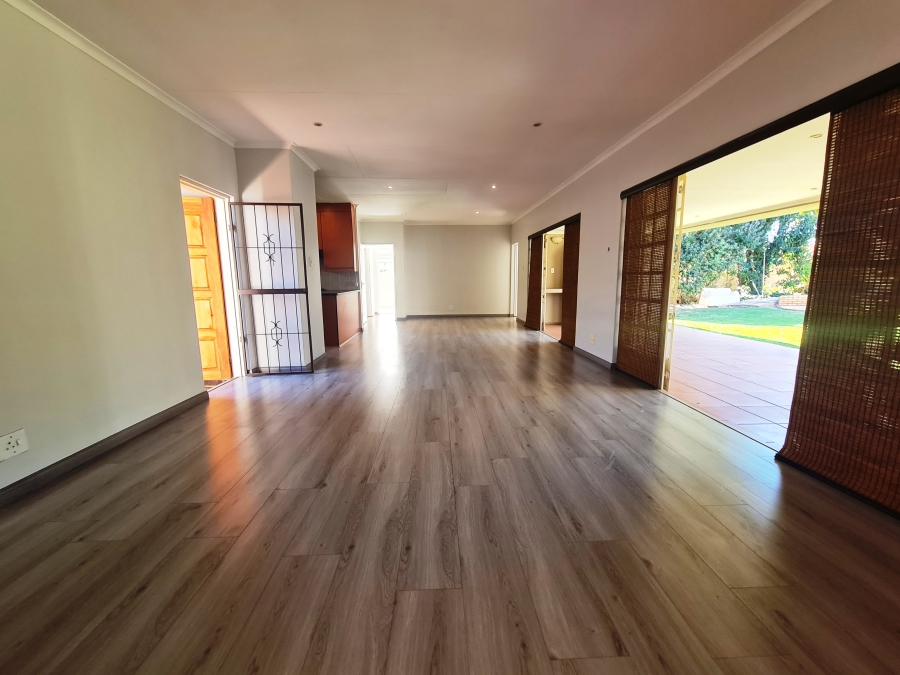 7 Bedroom Property for Sale in Eden Glen Gauteng