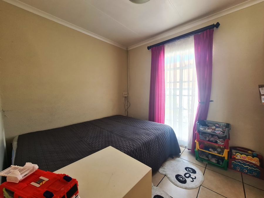 7 Bedroom Property for Sale in Eden Glen Gauteng